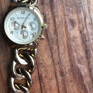 Beautiful Michael Kors watch